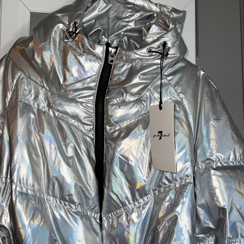 Coat - Picture 3 of 4